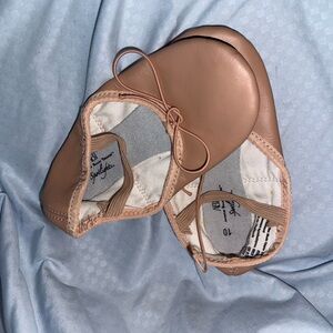 Toddler Dance Shoes in Nude Pink - Unbranded Ballet Flats